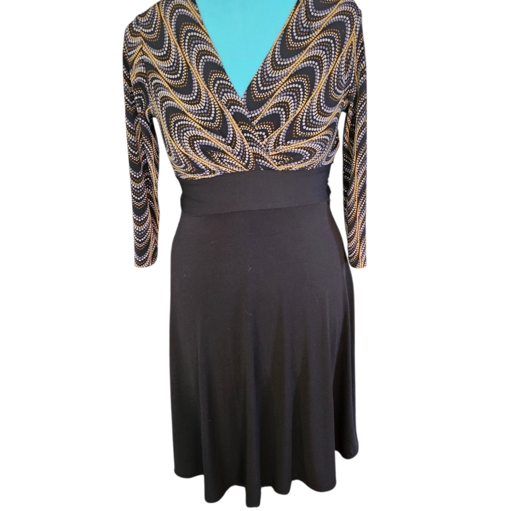 Elegant Black and Gold Patterned Dress